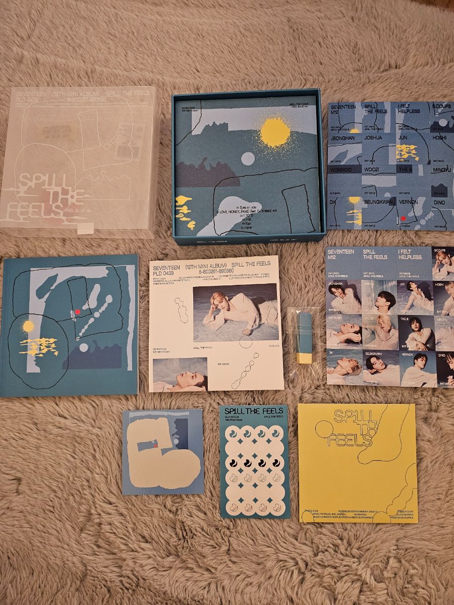 Random photocard from Spill the Feels